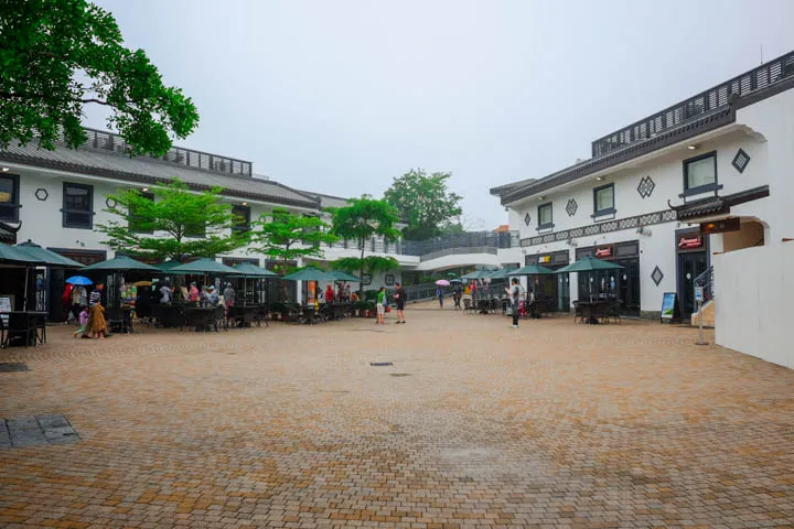 The trail circles around Ngong Ping and then cuts through the piazza.